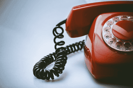  Телефоны доверия, которые работают в любое время