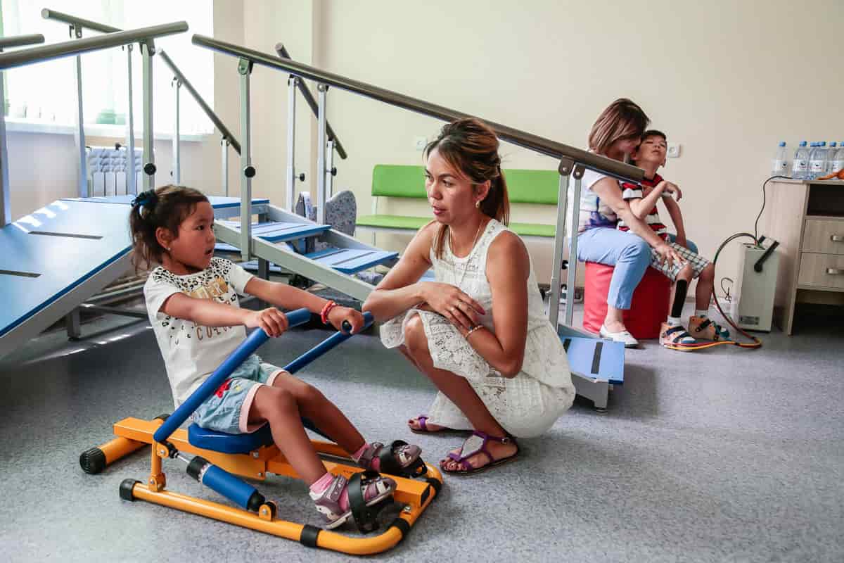 Спастическая диплегия: как помочь ребенку