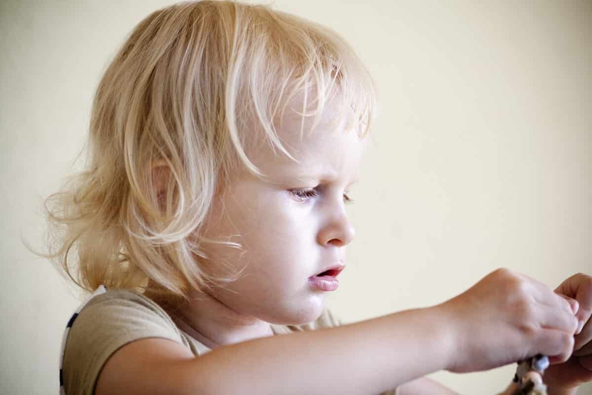 Задержка развития у детей: причины и лечение