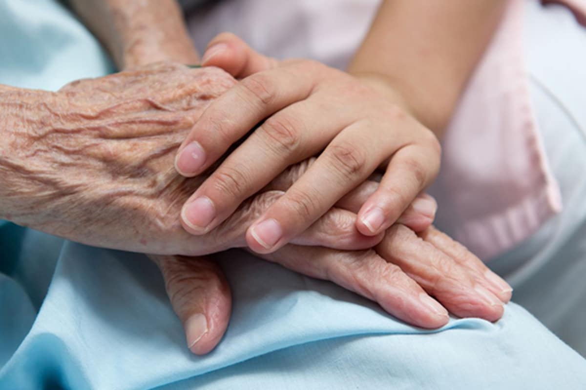 Помощь больным